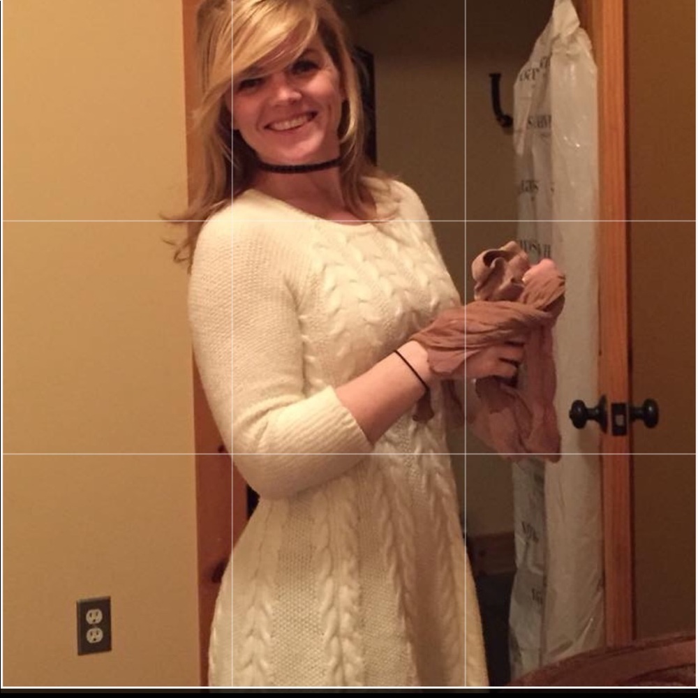 HOLLISTER  mini,cream sweater dress